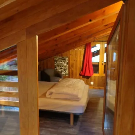 8 Pieces A Montalbert - 8 Pieces 16 Personnes Mae-3784 Appartement